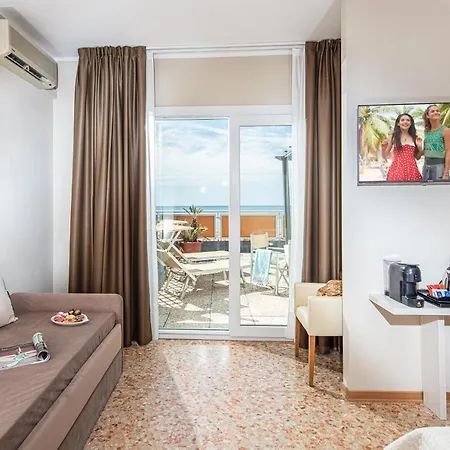 Royal Ξενοδοχείο 4*