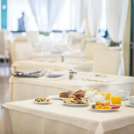 Royal Hotel 4*